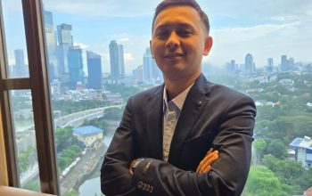 Dari Meja Redaksi ke Dunia Hukum, Jejak Perjalanan Denny Syafirizal hingga Menjadi Kurator